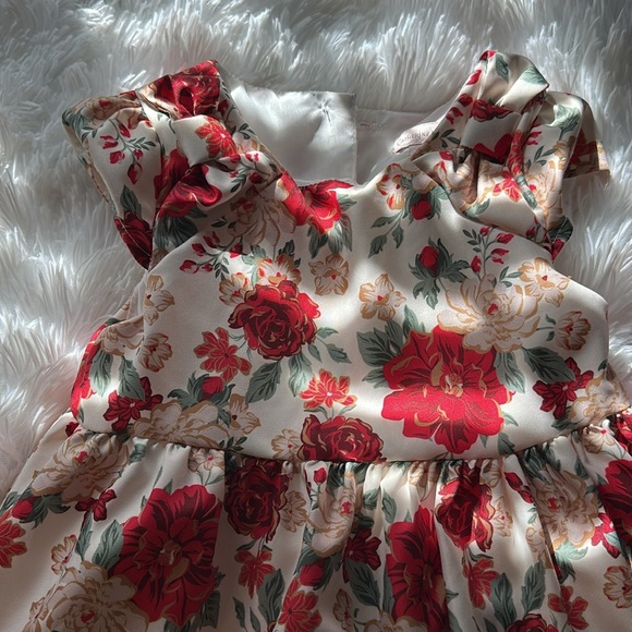 Dress - Picture 2 of 11